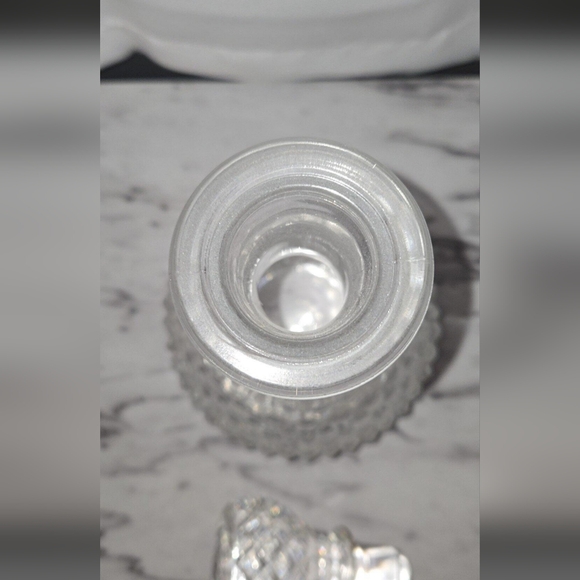 Vintage Crystal Diamond Cut Decanter - Picture 4 of 6